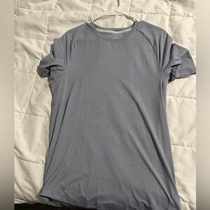 Lululemon metal vent shirt